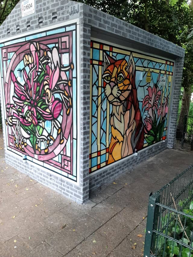 Untitled (cat face with pink flowers), photo from the city's open data