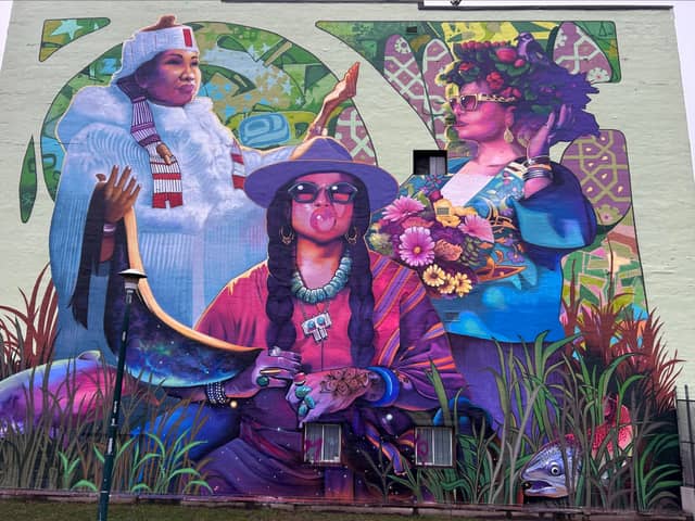 Untitled (three women with flowers and plants), photo from the city's open data