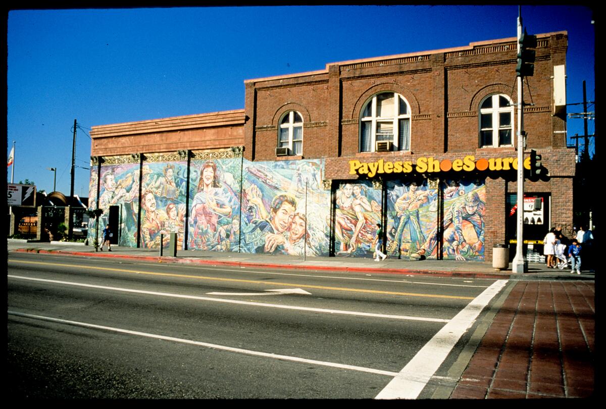 Corrido de Boyle Heights, photographed by Robin Dunitz